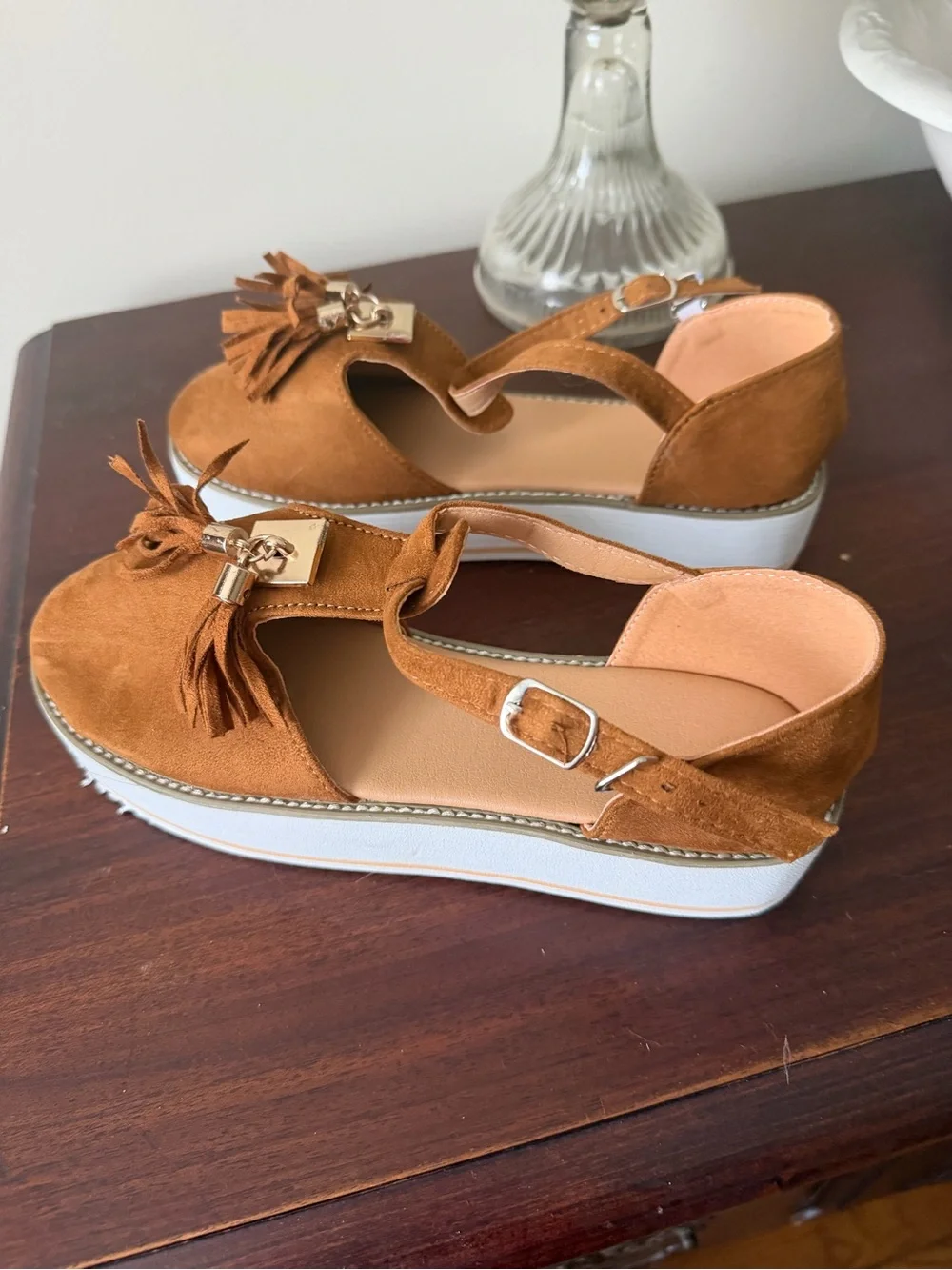 No brand chic tan